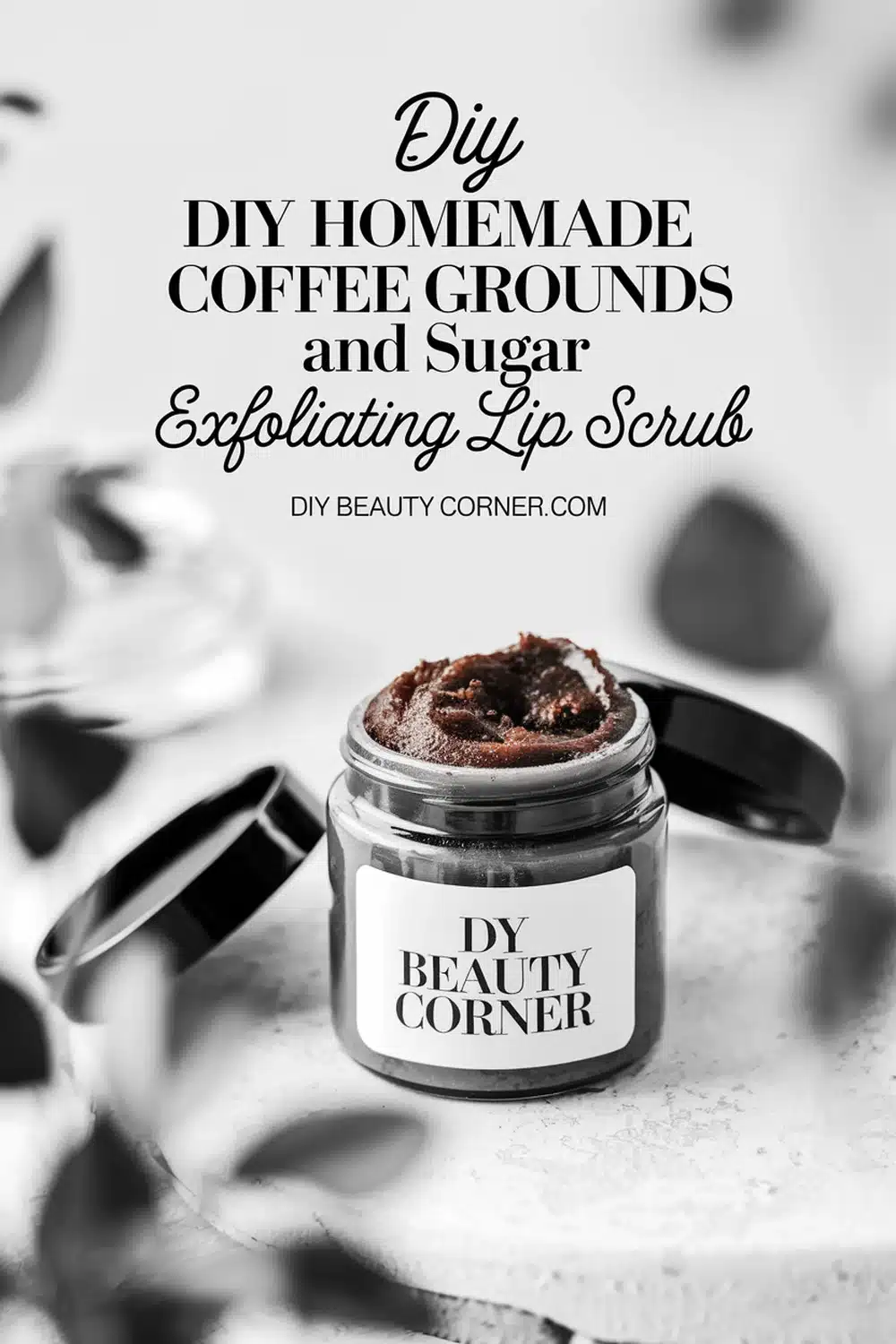DIY HOMEMADE Coffee Grounds and Sugar Exfoliating Lip Scrub 